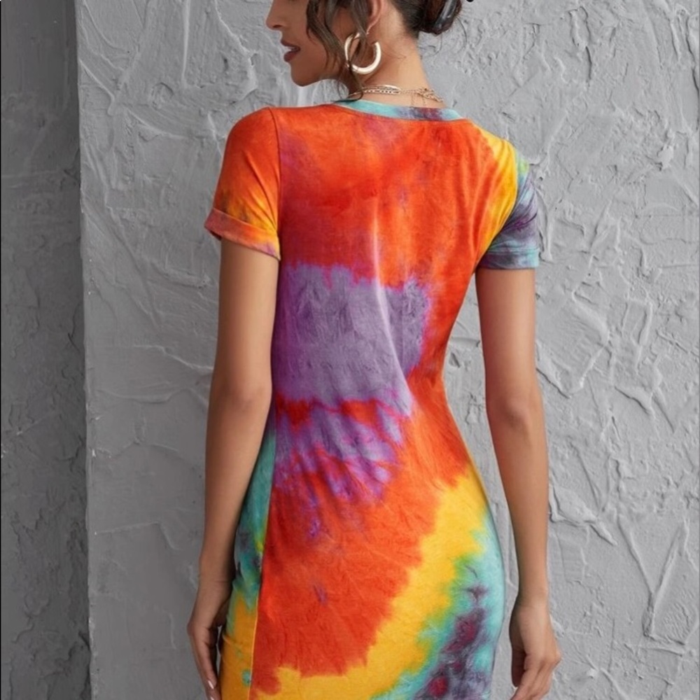 Dress - Picture 2 of 2